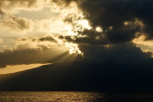 Solnedgång i maui, hawaii — Stockfoto