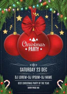 Bir Noel partisine davet. Bir yay bant ile kırmızı top. Noel kavramı köknar ağacı, kar çilek, altın yıldız ve lolipop. Beyaz metin. Çok renkli ışık saçan garland. Vektör