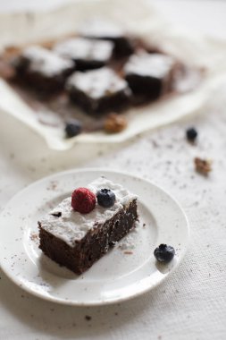 Brownie kek çilek kahvaltı ile