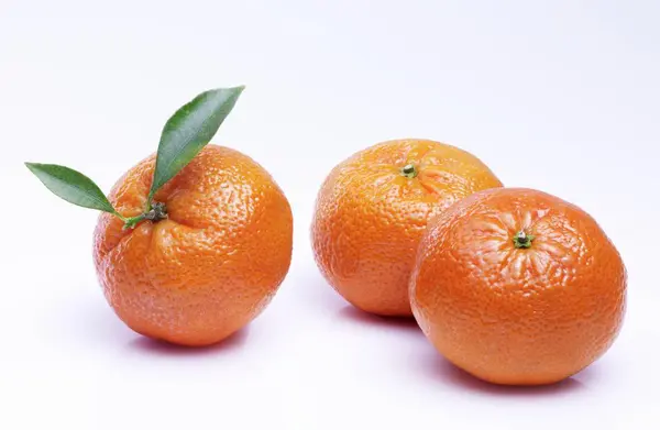 Taze olgun mandarin portakal — Stok fotoğraf