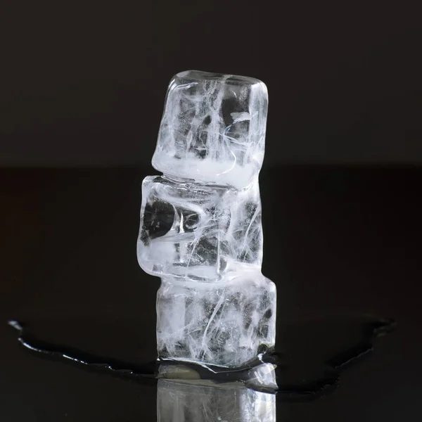 Stacked ice cubes — Stock Photo, Image