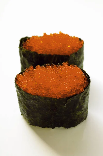 Gunkan-sushi con tobiko —  Fotos de Stock