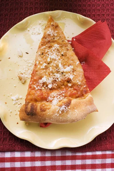 Bit av Pizza Margherita — Stockfoto