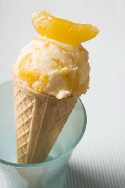 오렌지 아이스크림 — 스톡 사진