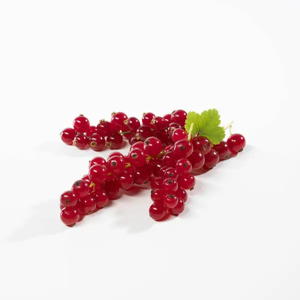 Bunches of ripe redcurrants — Stock Photo, Image