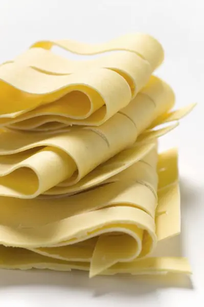 Mazzo di Pappardelle crude — Foto Stock