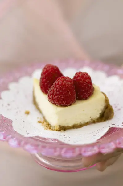Mini cheesecake met frambozen — Stockfoto