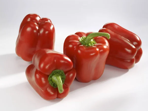 Ripe red bell peppers — Stock Photo, Image