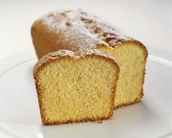 Lemon and ginger loaf cake — Stock Photo, Image