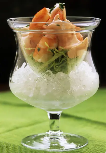 Nahaufnahme Von Meeresfrüchte Cocktail Auf Eis — Stockfoto