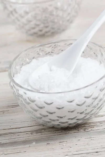 Coarse sea salt in bowl — Stock Photo, Image