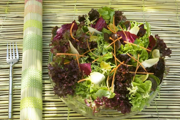 Blandede salatblader – stockfoto