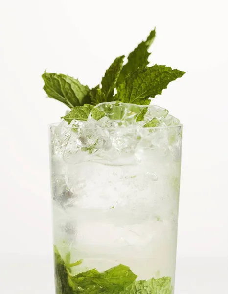 Mojito cocktail in glass — Stock Photo, Image