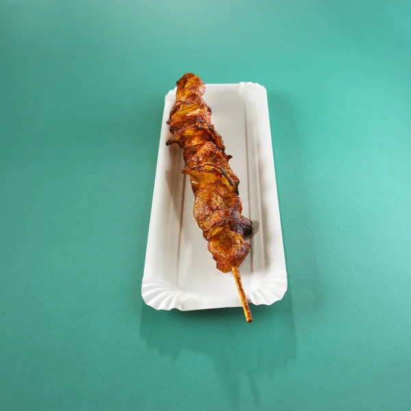 Gegrild varkensvlees en aardappel kebab — Stockfoto