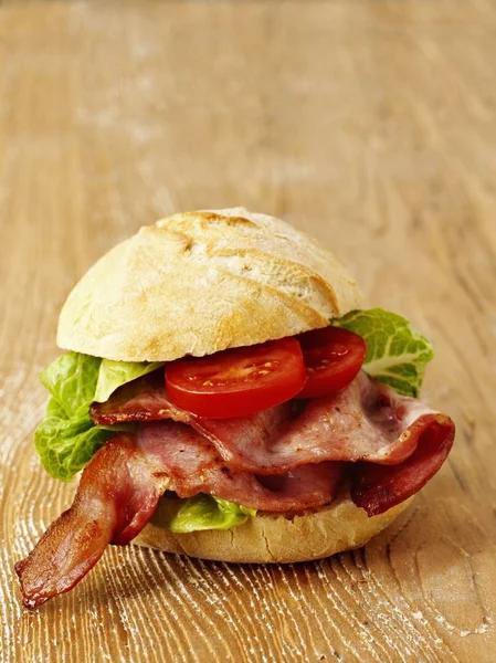 BLT sandwich on wooden — Stock Photo, Image