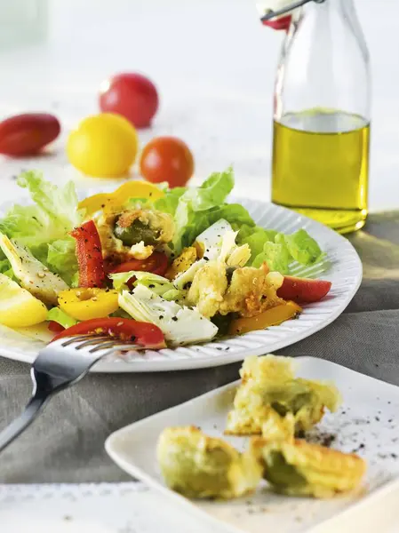 Salad Nicoise Artichokes Tomatoes — Stock Photo, Image