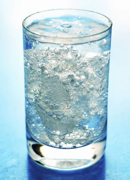 Glass of mineral water — Stock Photo, Image