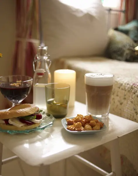 Petit déjeuner automnal dans la chambre — Photo