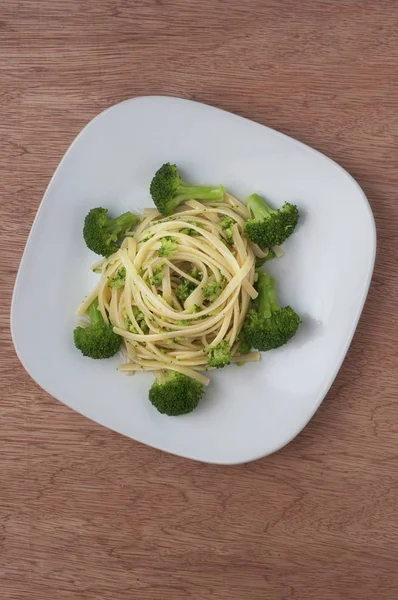 Tagliatelle con broccoli — Foto Stock