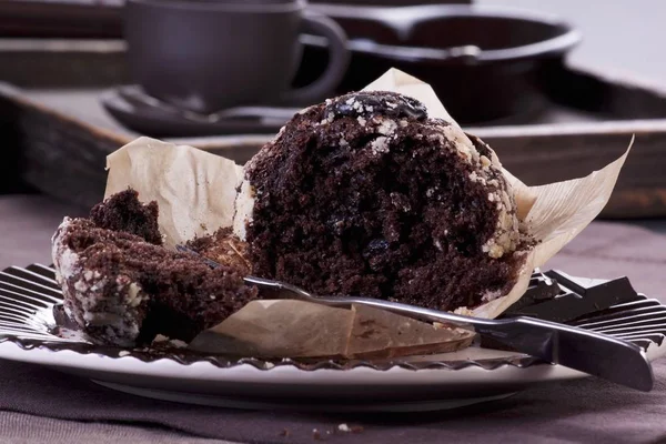 Muffin czekolady na talerzu — Zdjęcie stockowe