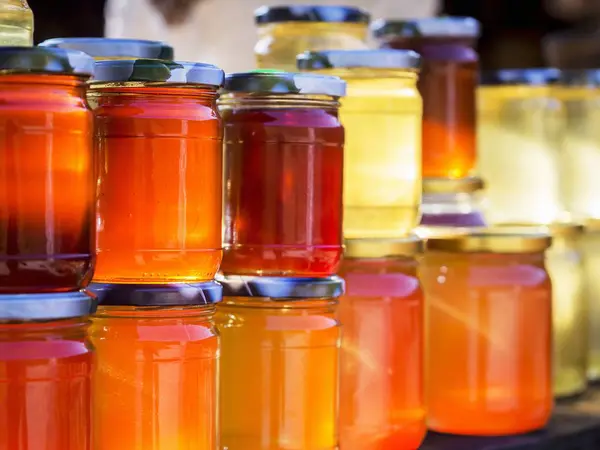Diferentes tipos de miel — Foto de Stock