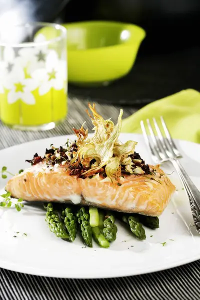 Salmon fillet with oil — Stock Photo, Image