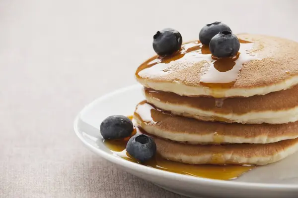 Stack of Pancakes with Fresh Blueberries — Stock Photo, Image