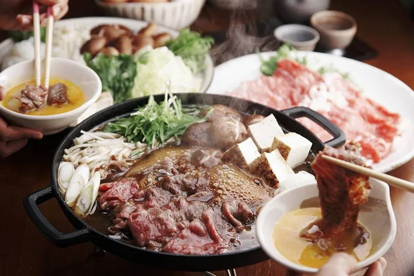 Sukiyaki with beef and vegetables — Stock Photo, Image