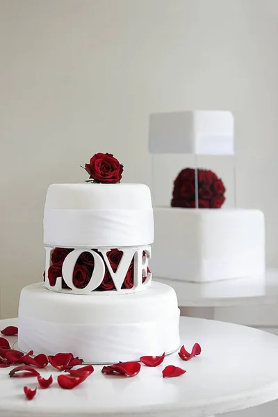Két esküvői torták — Stock Fotó