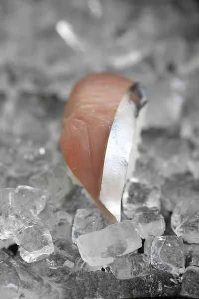 Nigiri sushi with tuna — Stock Photo, Image