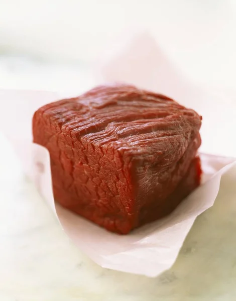 Raw beef steak — Stock Photo, Image