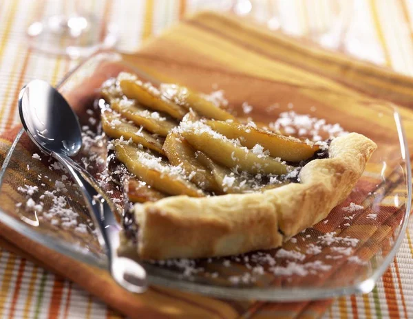 Fatia de chocolate e torta de pêra — Fotografia de Stock