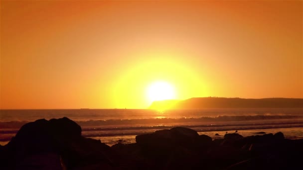 Günbatımı gerçek yavaş hareket üç videolar — Stok video