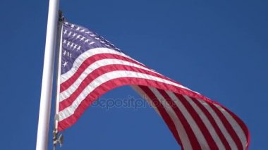 4 k rüzgarda sallayarak Amerika Birleşik Devletleri bayrağı iki videoları