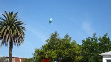 4 k balonunda bırakmadan kadın video