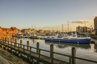 İngiltere'de Hull Marina içinde demirleyen tekneleri