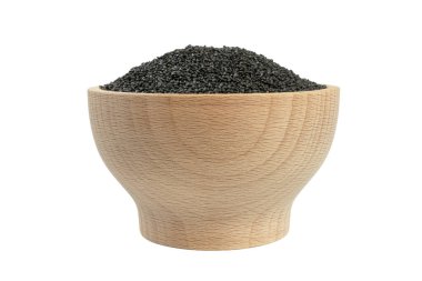 Fesleğen tohumu ya da kıllı, Sabja ahşap kasede beyaz arka planda izole edilmiş. Üst Manzara. Baharatlar ve yemek malzemeleri.