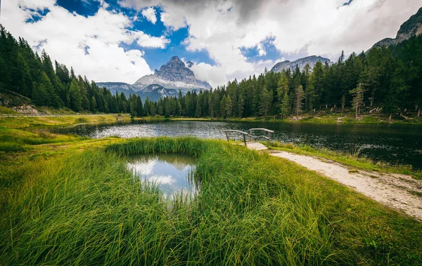 Antorno lake in Dolomites — Stock Photo, Image