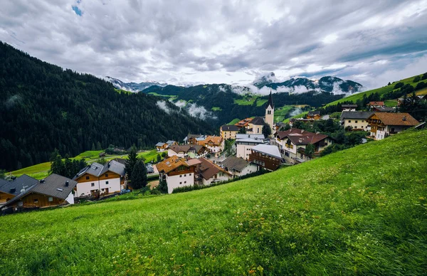 Alpine village La Valle — Stock Photo, Image