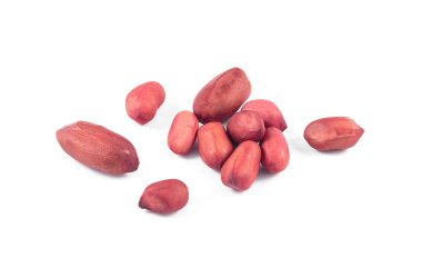 beyaz arkaplanda izole edilmiş yerfıstıkları