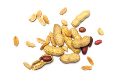 beyaz arkaplanda izole edilmiş yerfıstıkları