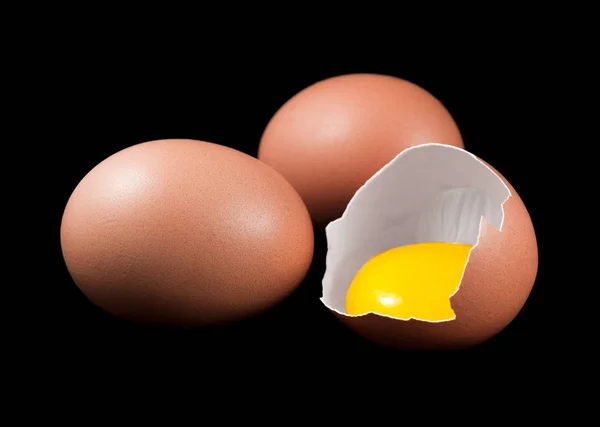 Huevos Aislados Sobre Fondo Negro — Foto de Stock