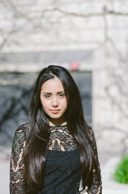 fotoğraf makinesi portre seyir gülümseyen genç güzel kadın modeli