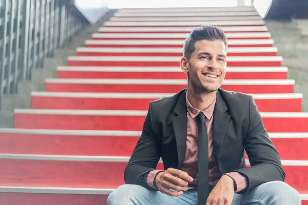 Young man close up smiling — Stock Photo, Image