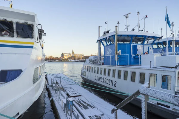 View River Boats Winter Day — Stock Photo, Image