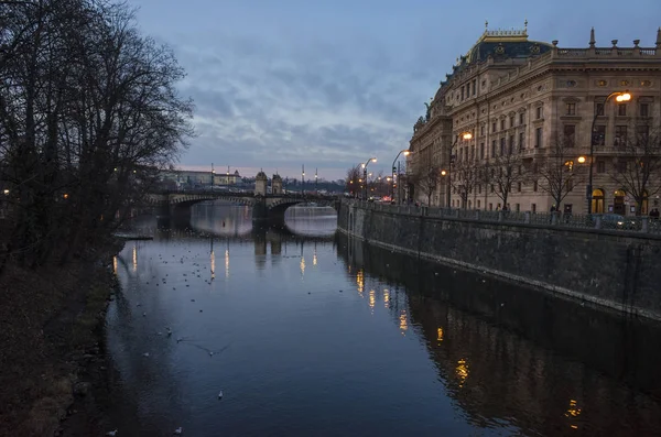 View City Bridge Evening — стоковое фото