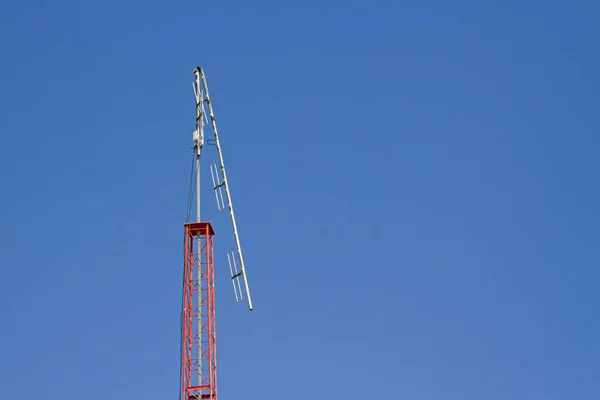 radio pole radio pole