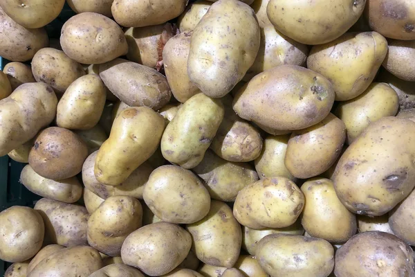 Birçok patates yemek pişirmek için çok boyutları