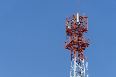 Cep telefonu iletişim kule iletim sinyal mavi s