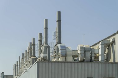 Birçok fabrika yanında bulunan üfleyici hava